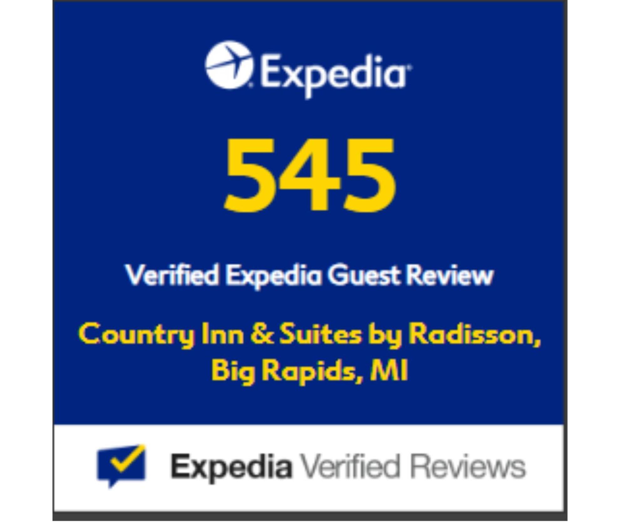 Country Inn & Suites By Radisson, Big Rapids, Mi Bagian luar foto