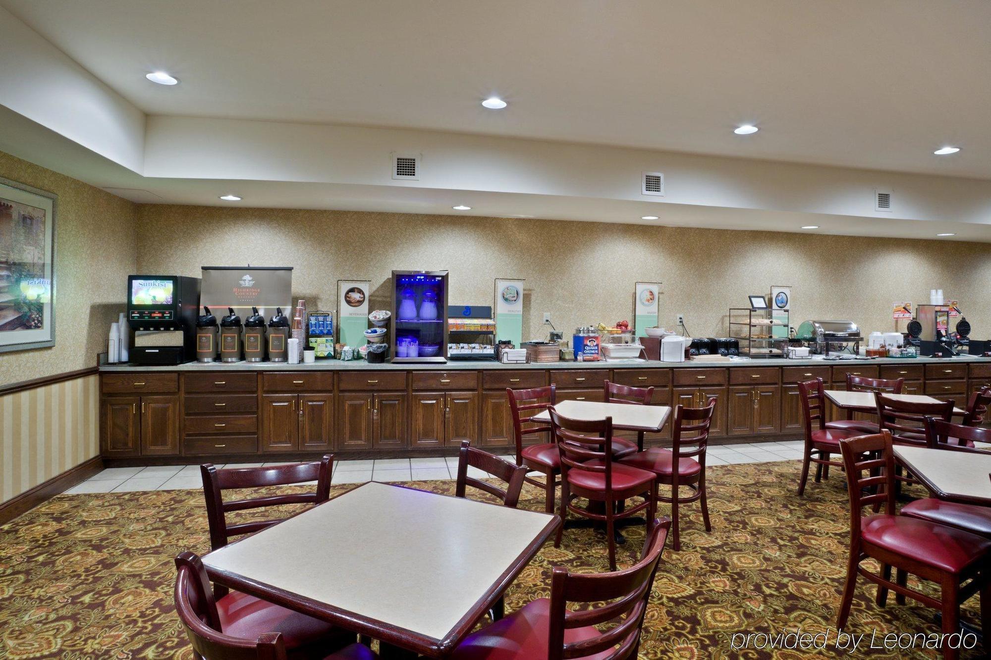 Country Inn & Suites By Radisson, Big Rapids, Mi Bagian luar foto