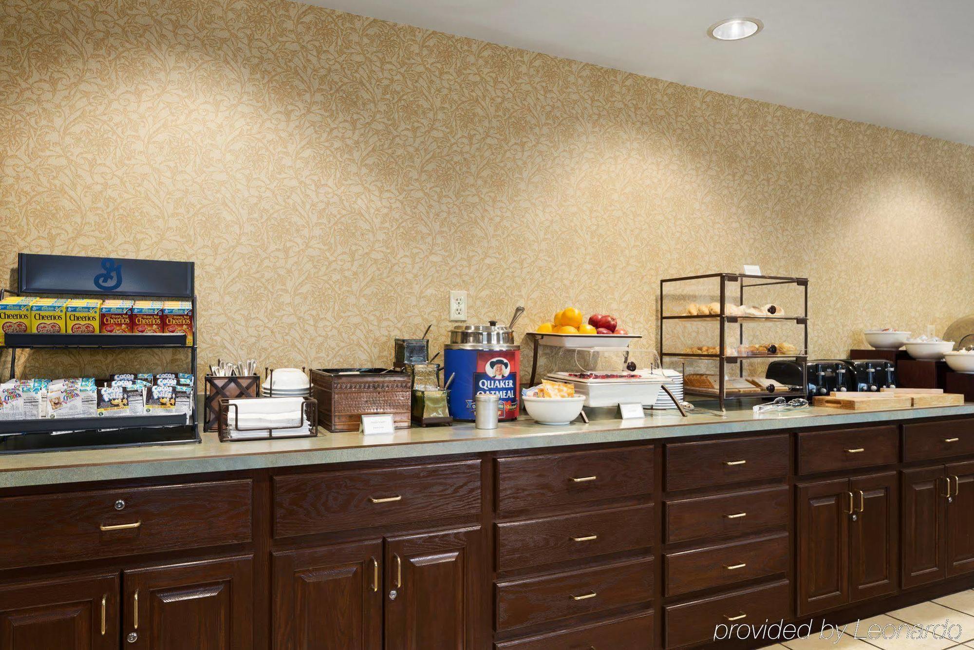 Country Inn & Suites By Radisson, Big Rapids, Mi Bagian luar foto