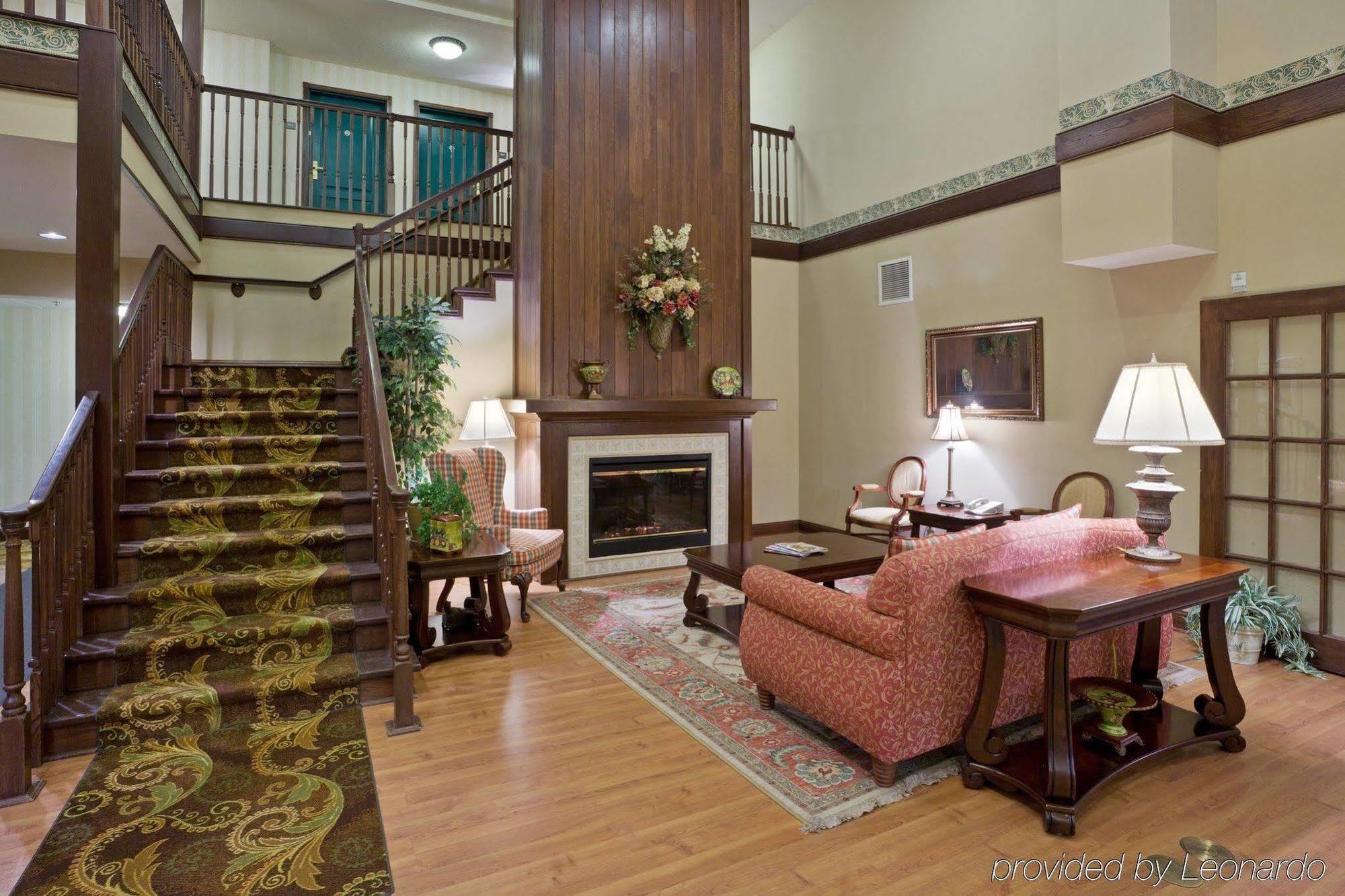 Country Inn & Suites By Radisson, Big Rapids, Mi Bagian luar foto